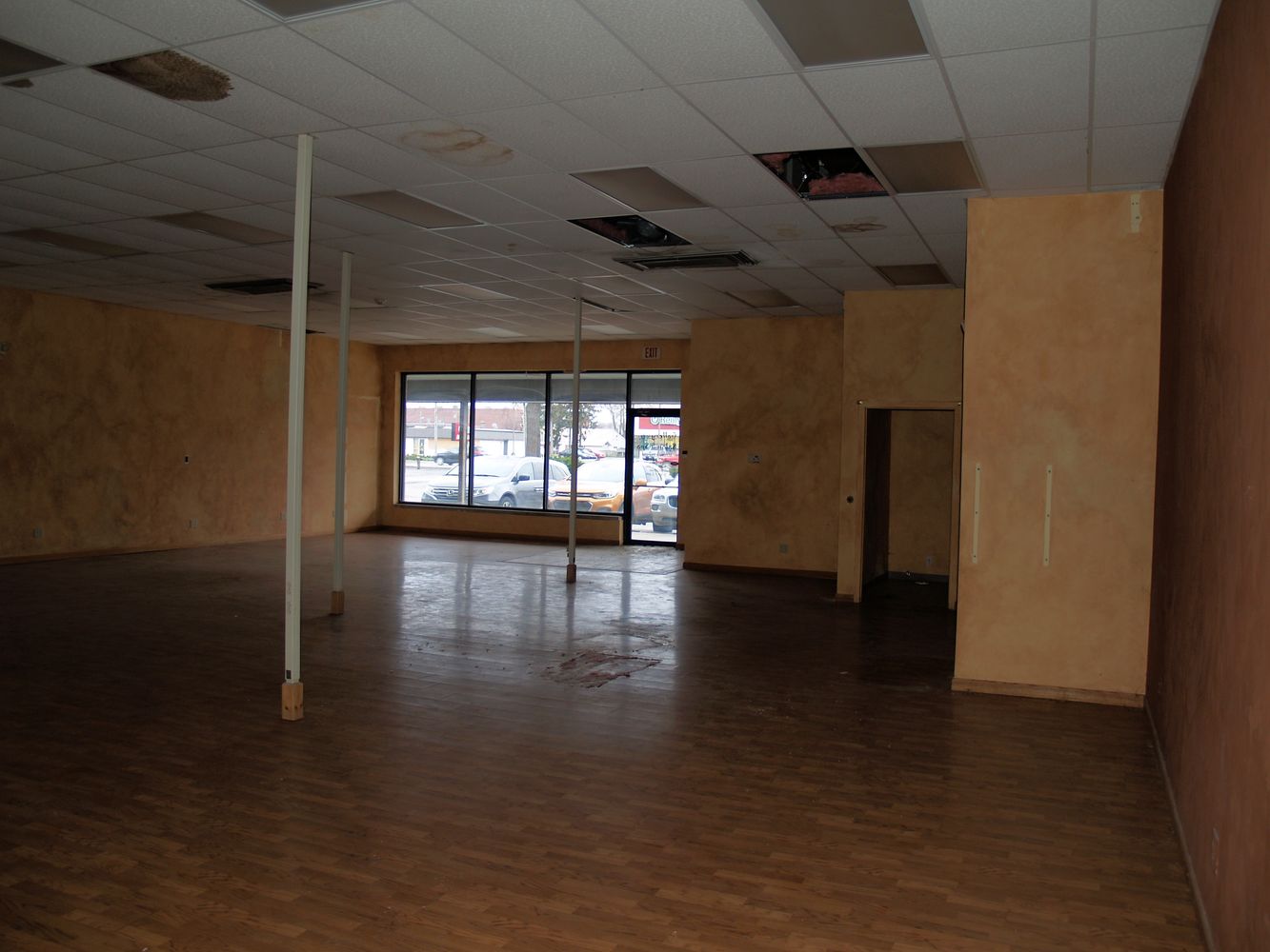 1530 Cassopolis Street, Elkhart, IN 46514